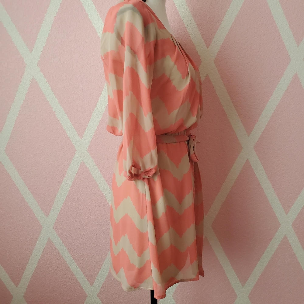 LILY ROSE Chevron Print Dress - Picture 3 of 8